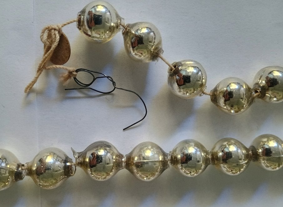 oude kerstslinger 3,25 m, kerstbal, zilver, grote glasparels, Ophalen of Verzenden