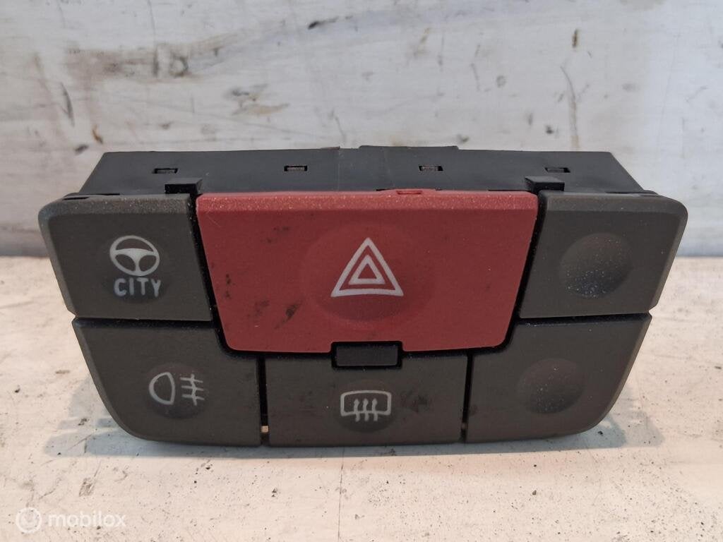 Paniekverlichtingschakelaar Fiat Panda II (03-11) 735357113, Gebruikt, Fiat, Ophalen of Verzenden, Fiat