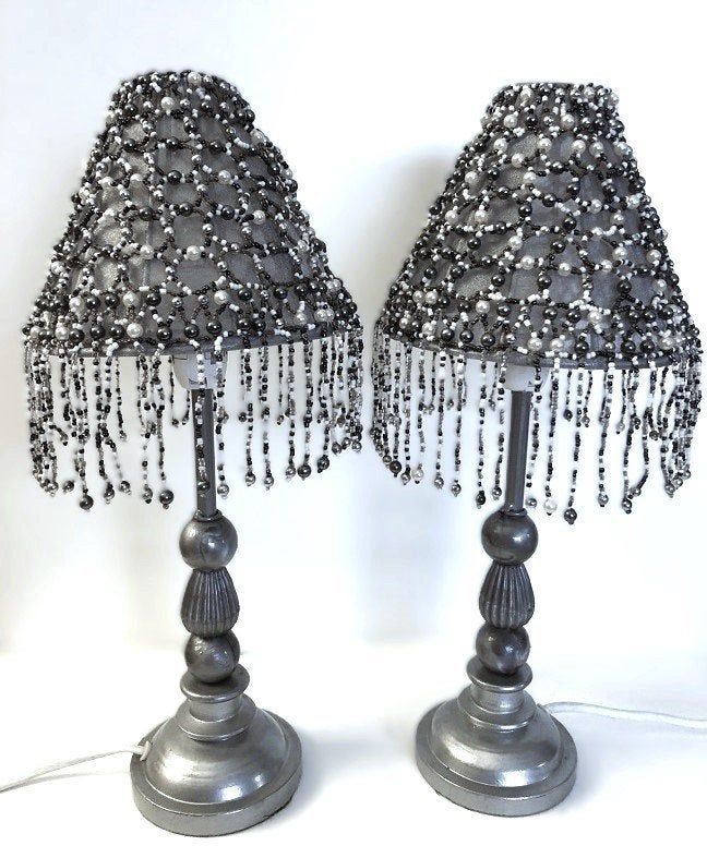 2 Tafellampen vintage lampvoet zilver met parels en kralen, Verzenden, Klassiek, Zo goed als nieuw, Minder dan 100 cm