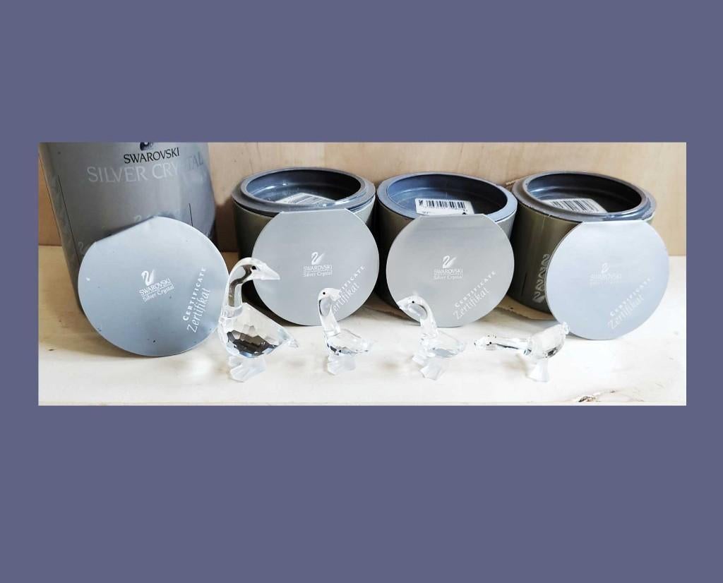 Swarovski ganzenfamilie met doos & certificaten, Verzamelen, Swarovski, Ophalen of Verzenden, Zo goed als nieuw, Figuurtje