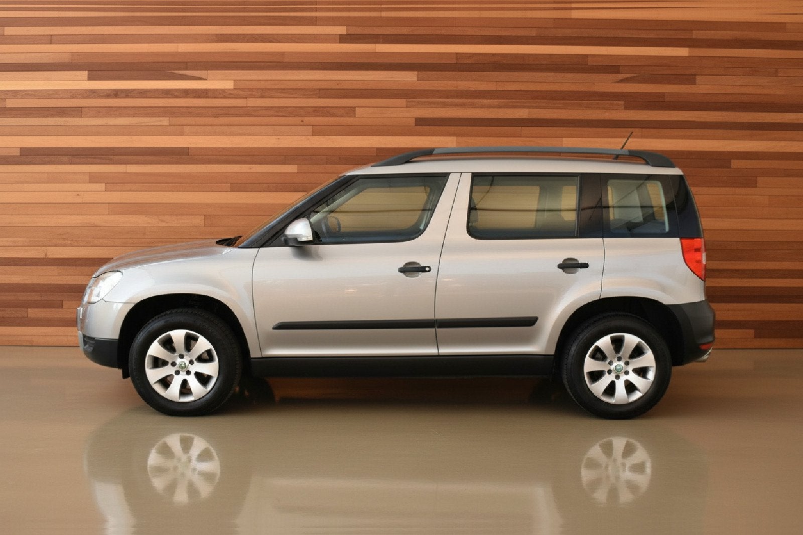 Skoda Yeti 1.2 TSI Active Plus | AIRCO | TREKHAAK (bj 2010), Auto's, Skoda, Voorwielaandrijving, Euro 5, Stof, Gebruikt