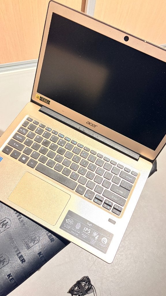Acer Swift 1 - SF-113-31 Goud (Aluminium), Gebruikt, Intel Pentium N4200, 13 inch, Minder dan 2 Ghz