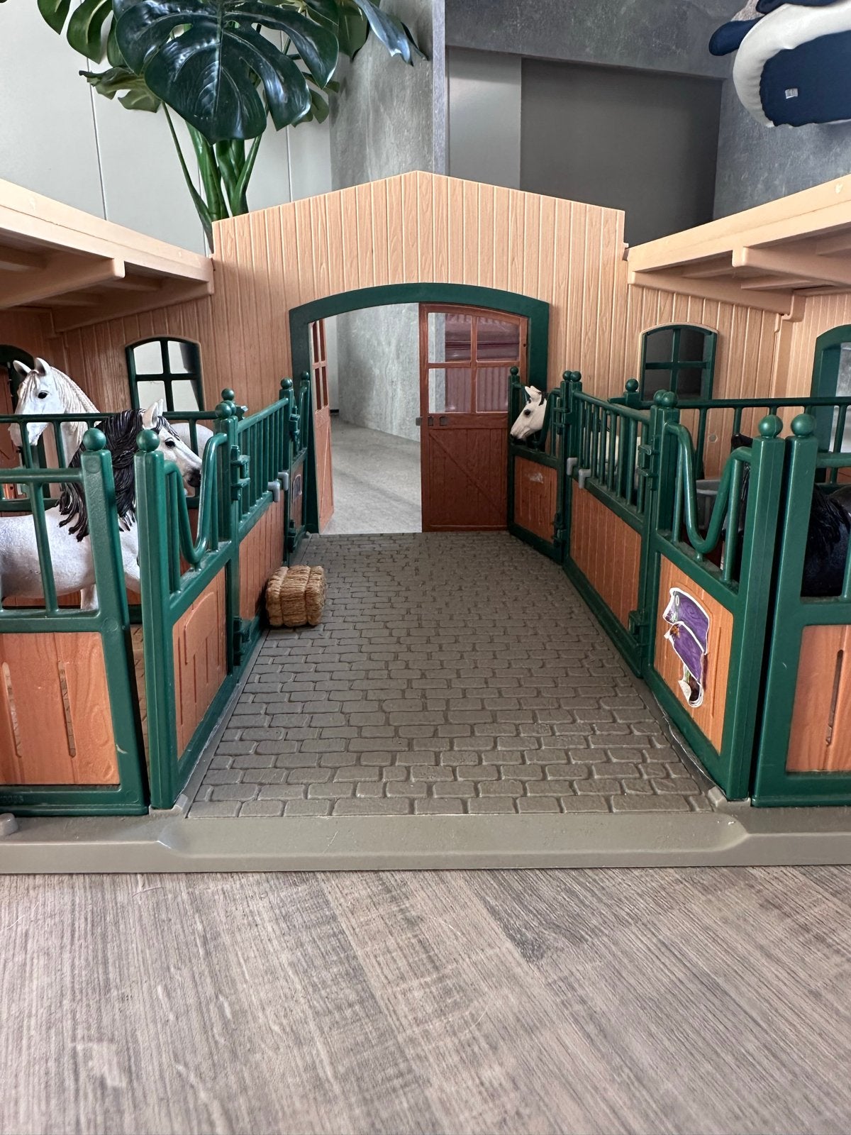 Grote Schleich paardenstal met veel extra's, Ophalen of Verzenden, Gebruikt, Jongen of Meisje