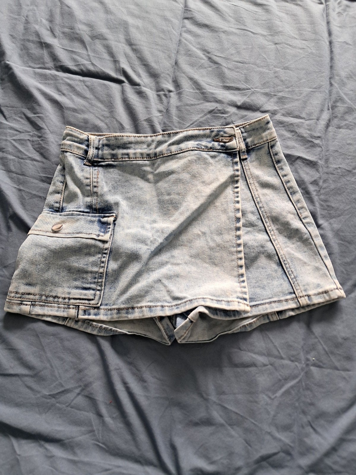 Lichtblauwe denim skort met zakken, Blauw, Ophalen of Verzenden, Maat 36 (S), Boven de knie
