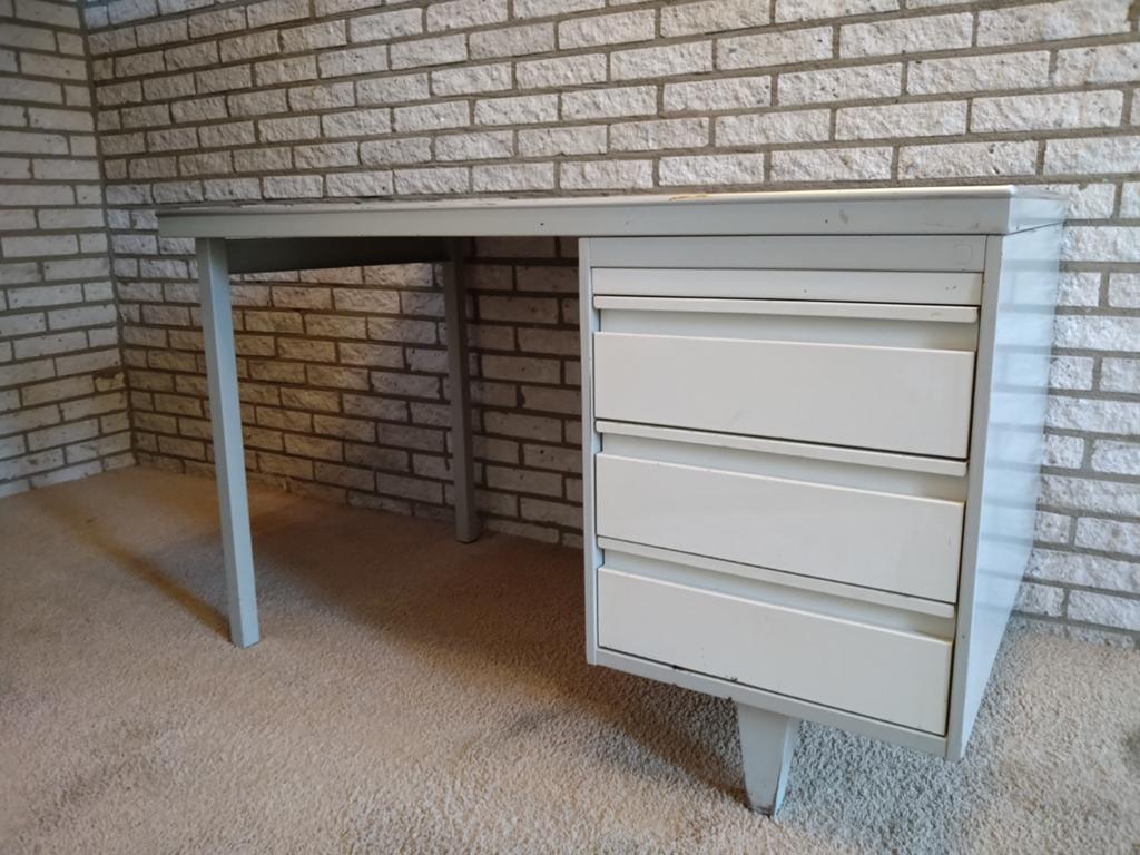 Bureau, Ophalen, Gebruikt, Met lades, Metaal
