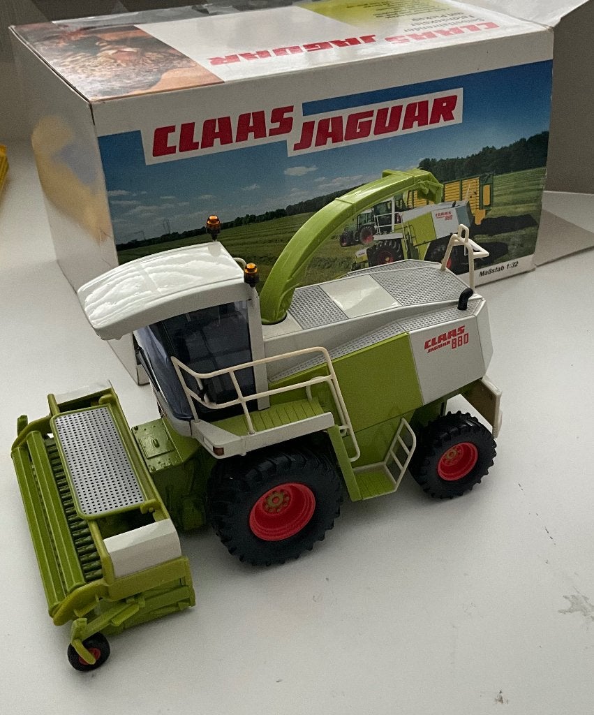 Veld hakselaar, Hobby en Vrije tijd, Modelauto's | 1:32, Ophalen of Verzenden, Zo goed als nieuw, Tractor of Landbouw, Overige merken