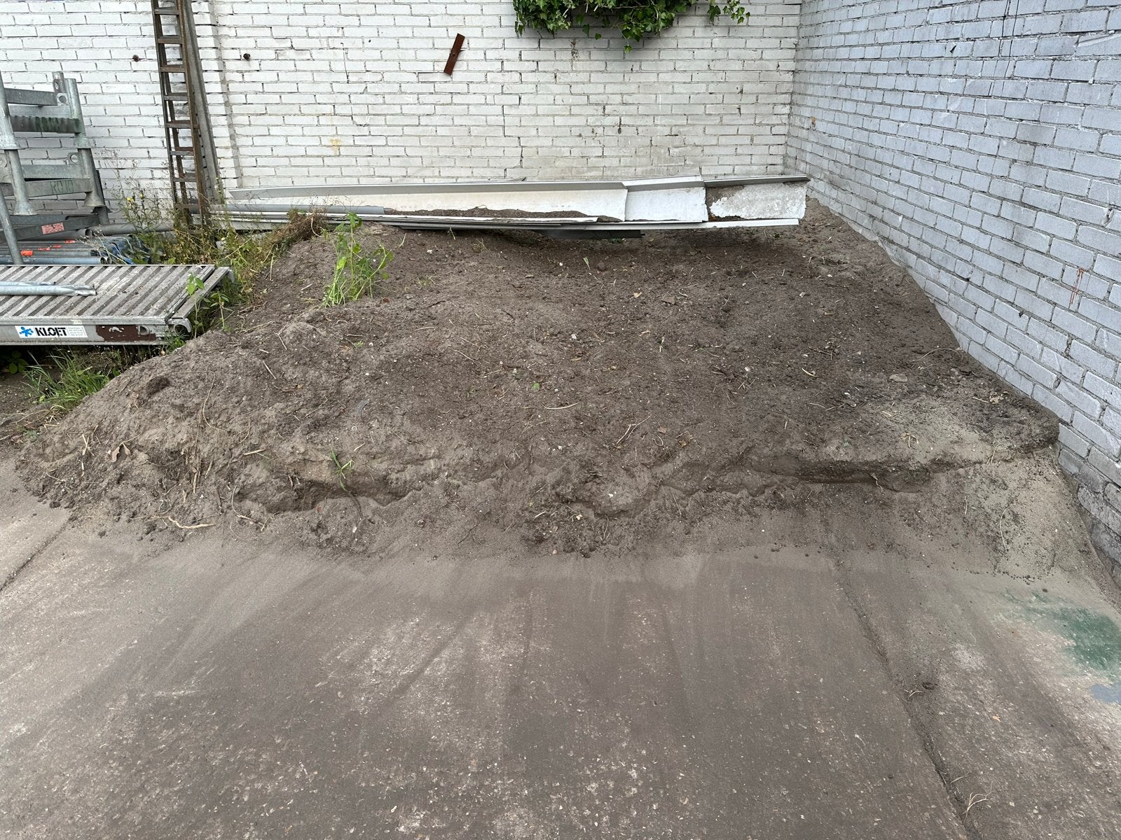 Gratis af te halen: Grote hoeveelheid ophoogzand, Ophalen, Gebruikt, Ophoogzand