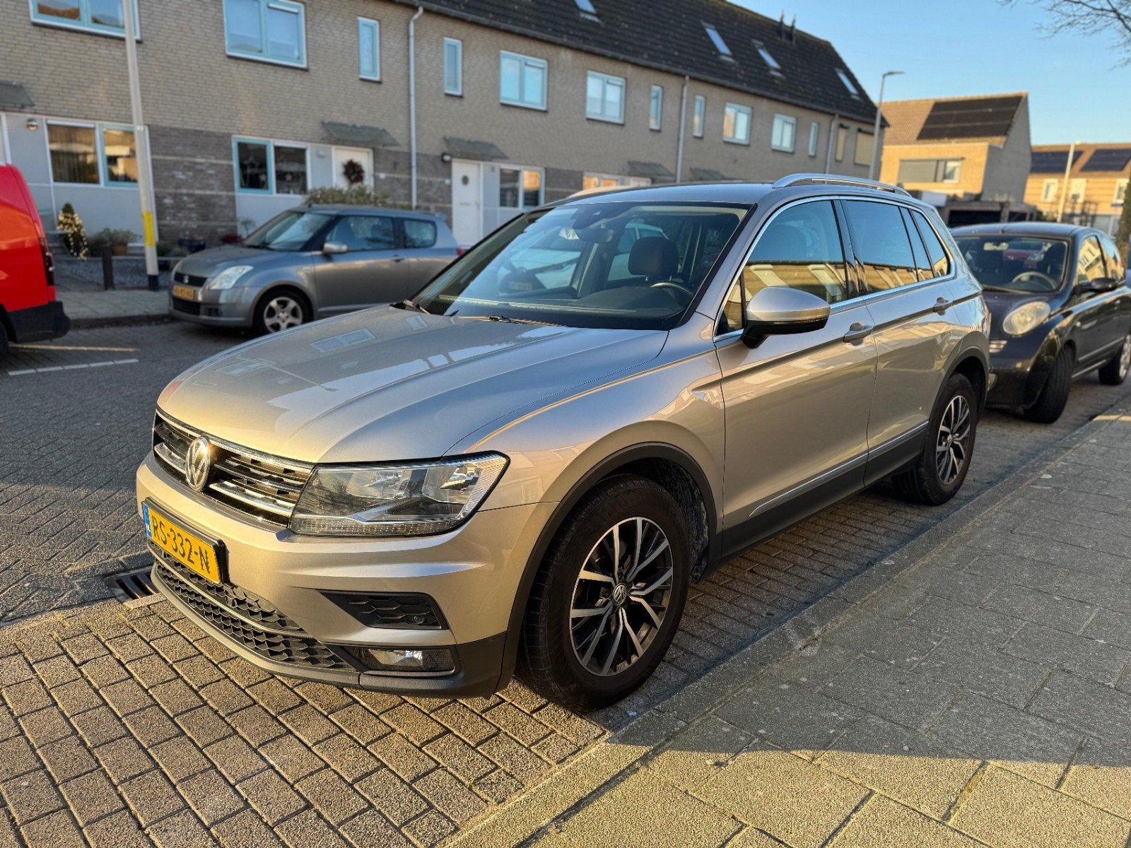 Volkswagen Tiguan 1.4 TSI 150pk 4Motion DSG 2018 Grijs, Auto's, Automaat, 1800 kg, 4 cilinders, Origineel Nederlands
