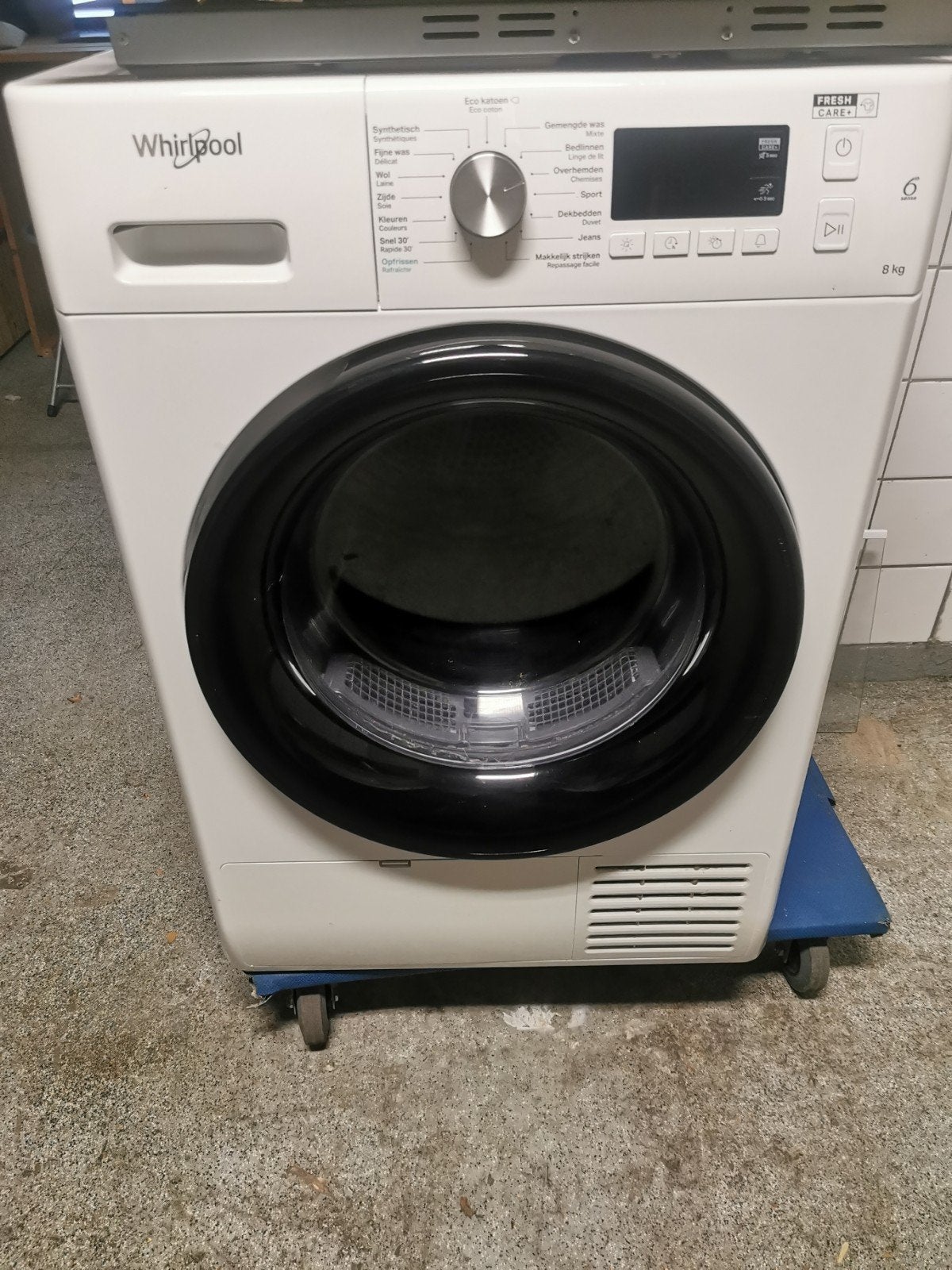 Te koop: een goed onderhouden Whirlpool 6th Sense condensdro, 8 tot 10 kg, Ophalen of Verzenden, Zo goed als nieuw, 85 tot 90 cm