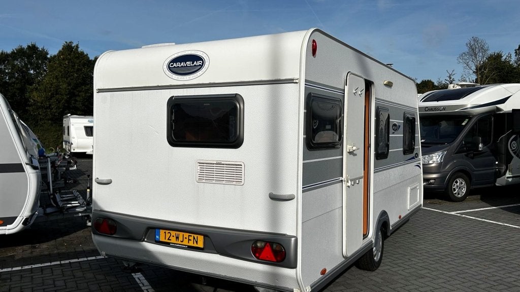 Caravelair Antares 465 Dwarsbed / Luifel., Caravans en Kamperen, Bedrijf, Treinzit, 750 - 1000 kg, Fietsenrek