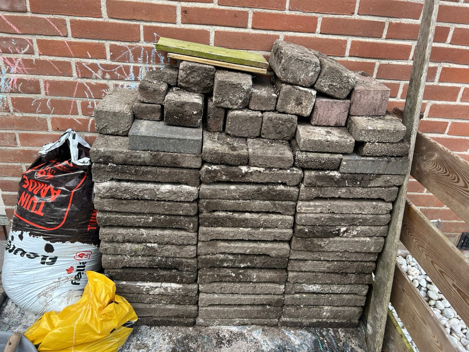 Gratis 30x30 tegels, Tuin en Terras, Ophalen, Gebruikt, Beton, Terrastegels