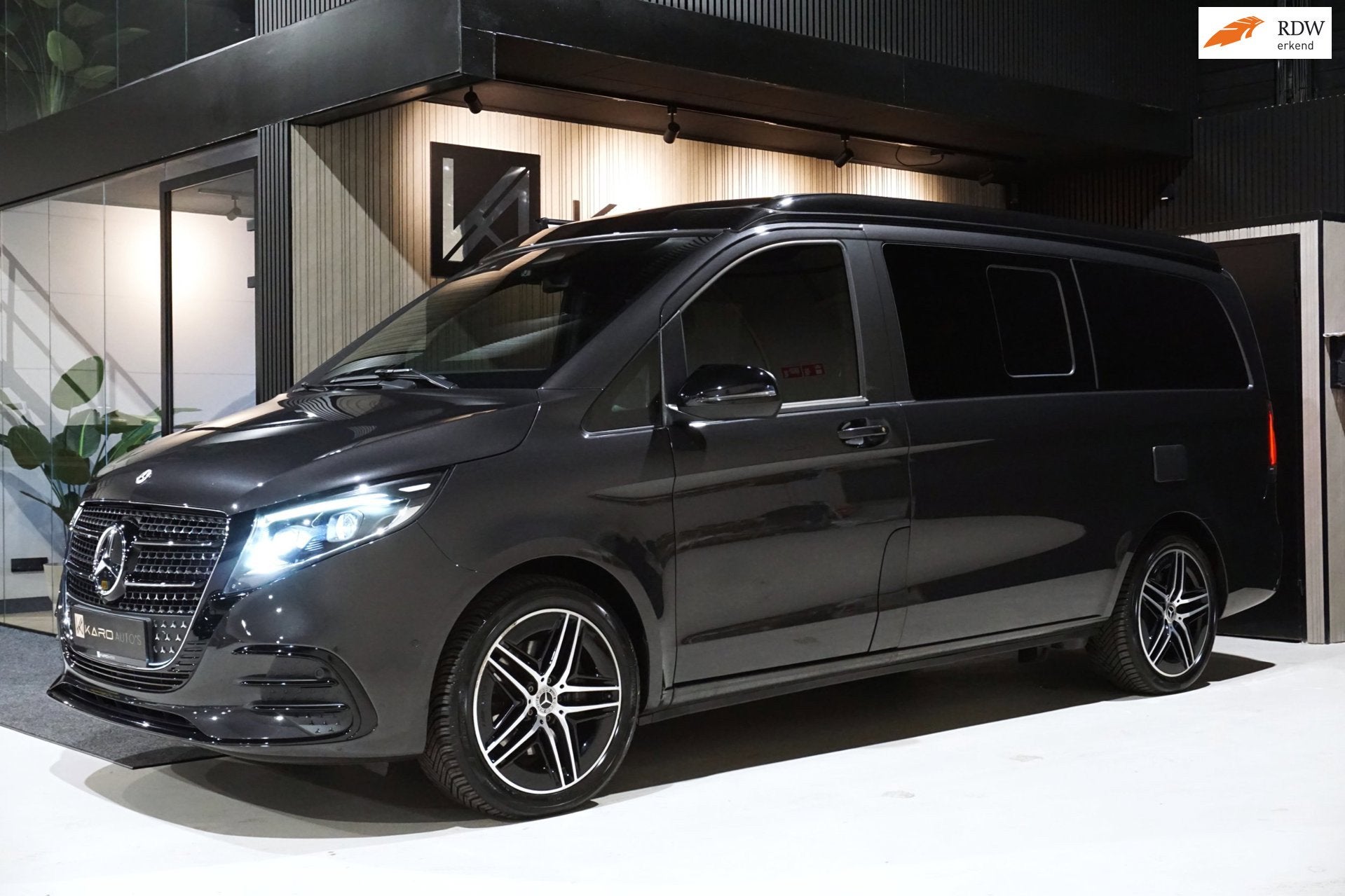 Mercedes-Benz MARCO POLO V250D AMG 4Matic 5pers VOL Excl.BTW, Caravans en Kamperen, Automaat, Buscamper of Camperbus, Mercedes-Benz