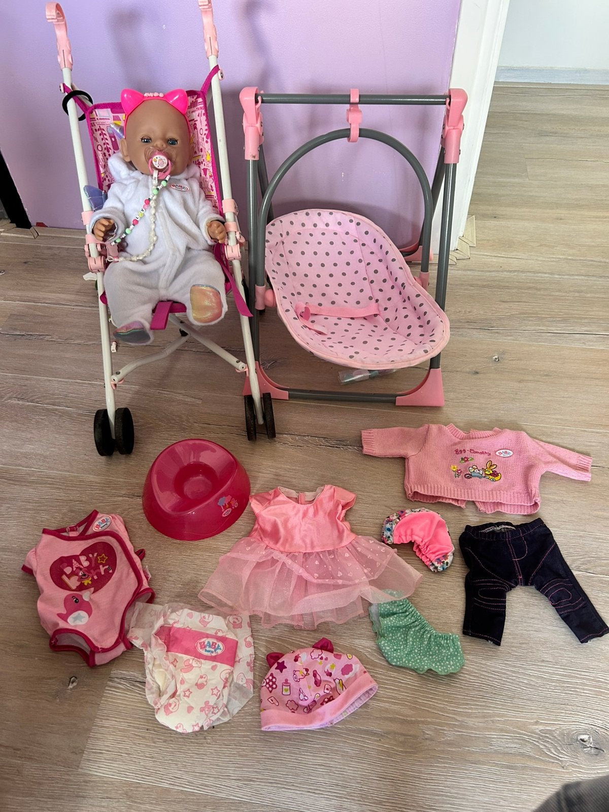 Baby Born pop met accessoires en kleding, Ophalen of Verzenden, Gebruikt, Babypop