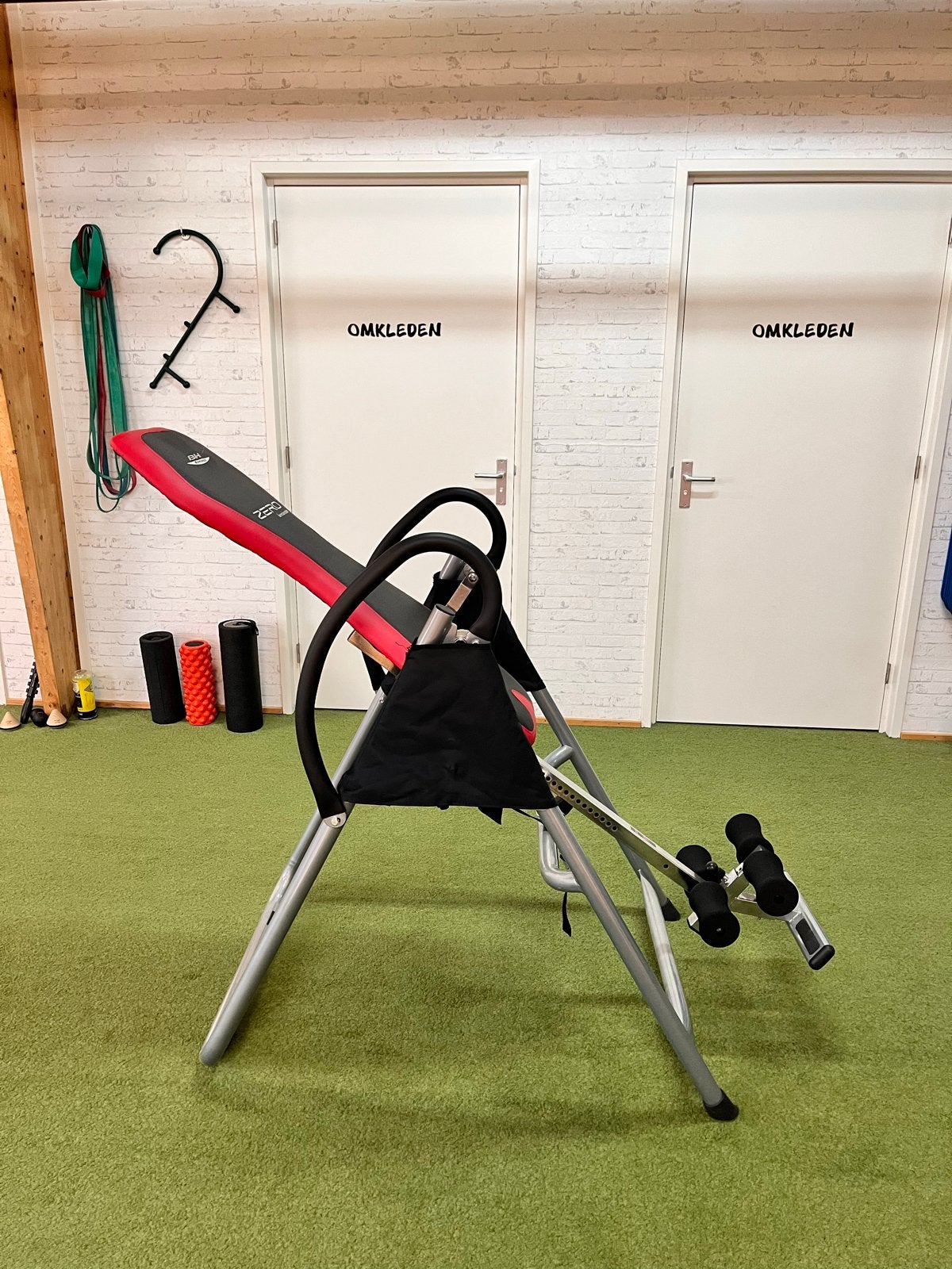 BH Fitness Zero Inversion Table - Rugtrainer, Sport en Fitness, Ophalen, Zo goed als nieuw, Rug, Overige typen