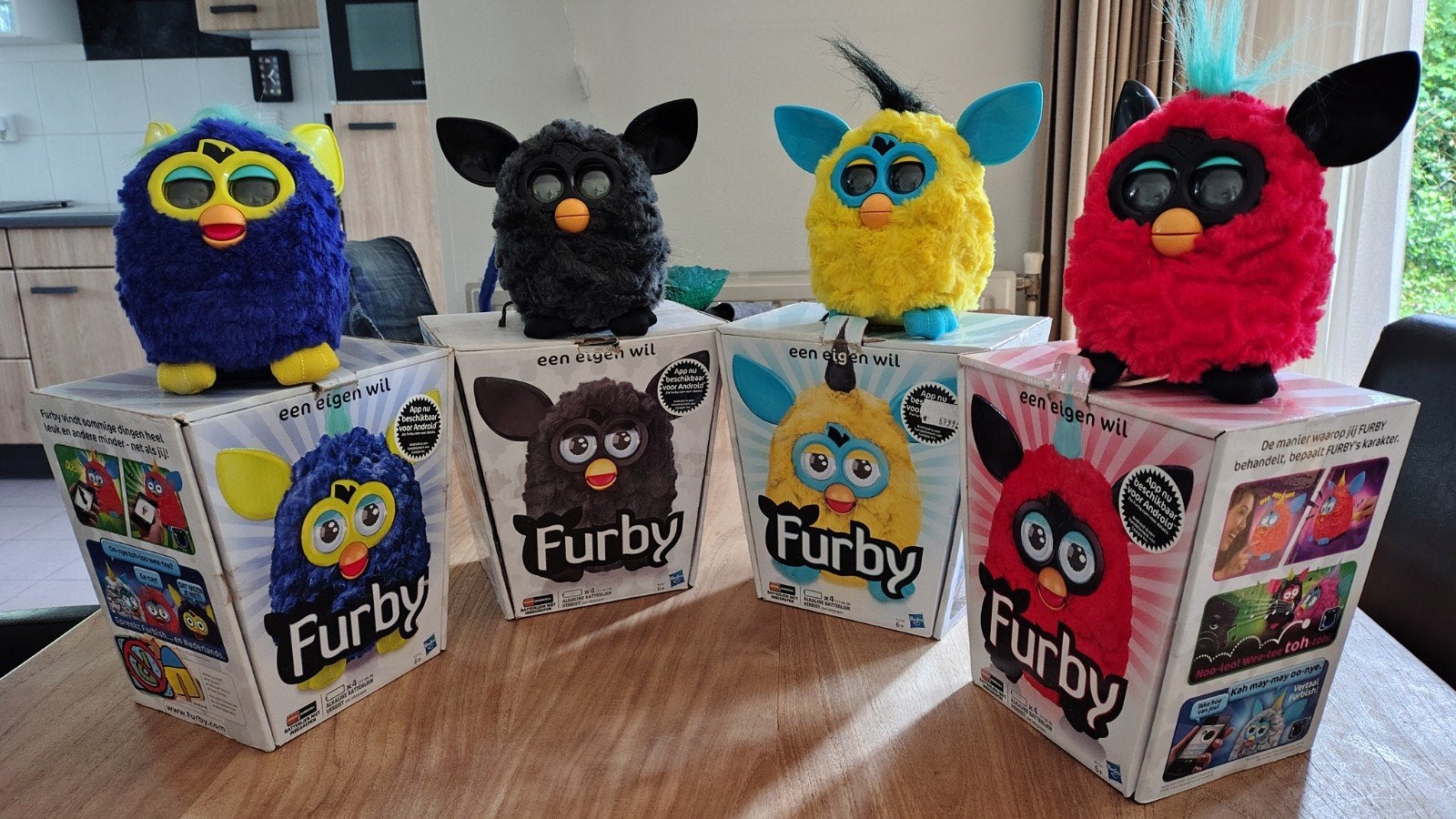 4x Furby met eigen wil - in doos, Ophalen, Nieuw, Jongen of Meisje