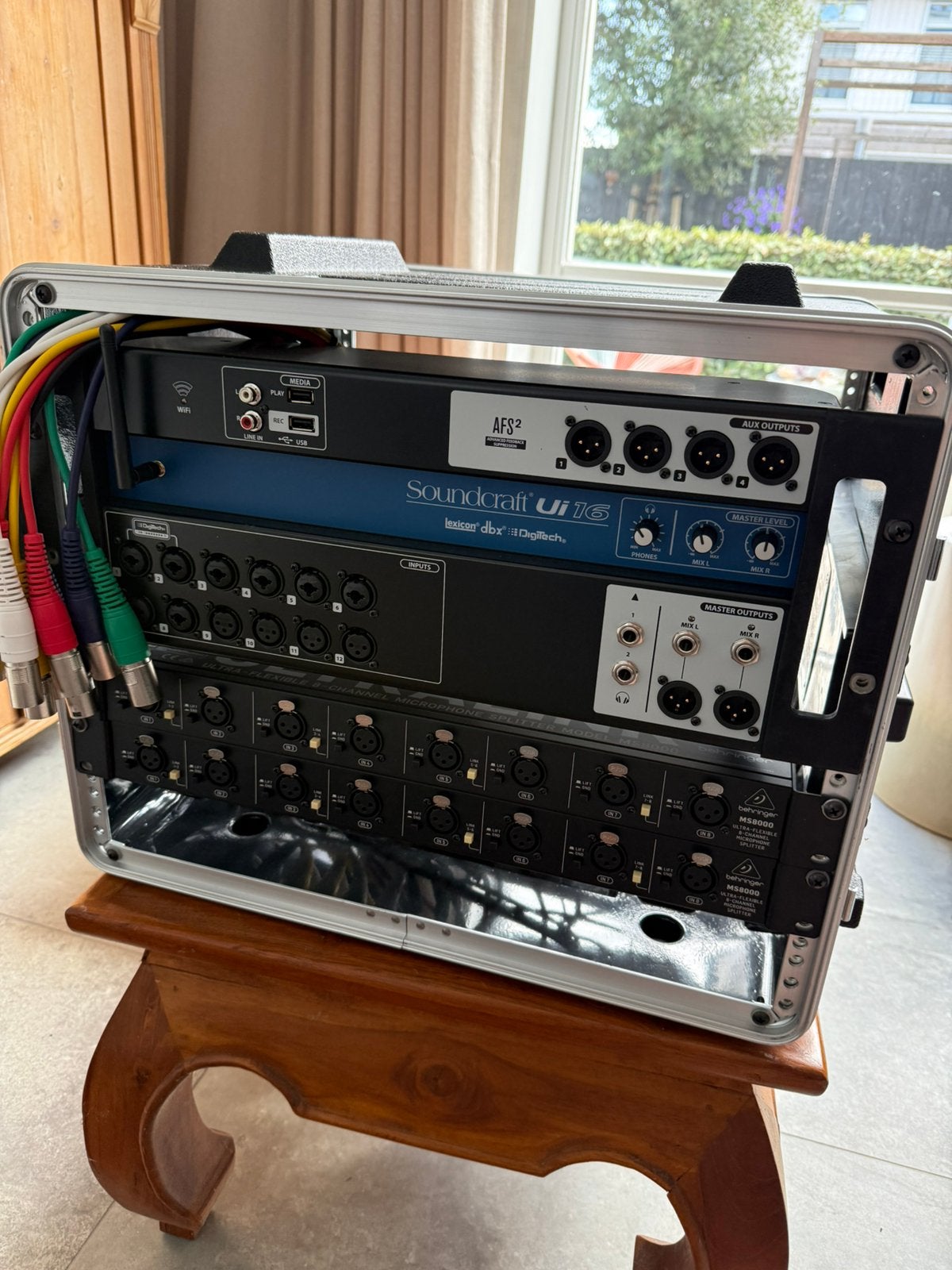 Complete 16-kanaals in-ear monitorset Soundcraft Ui16, Ophalen, Zo goed als nieuw