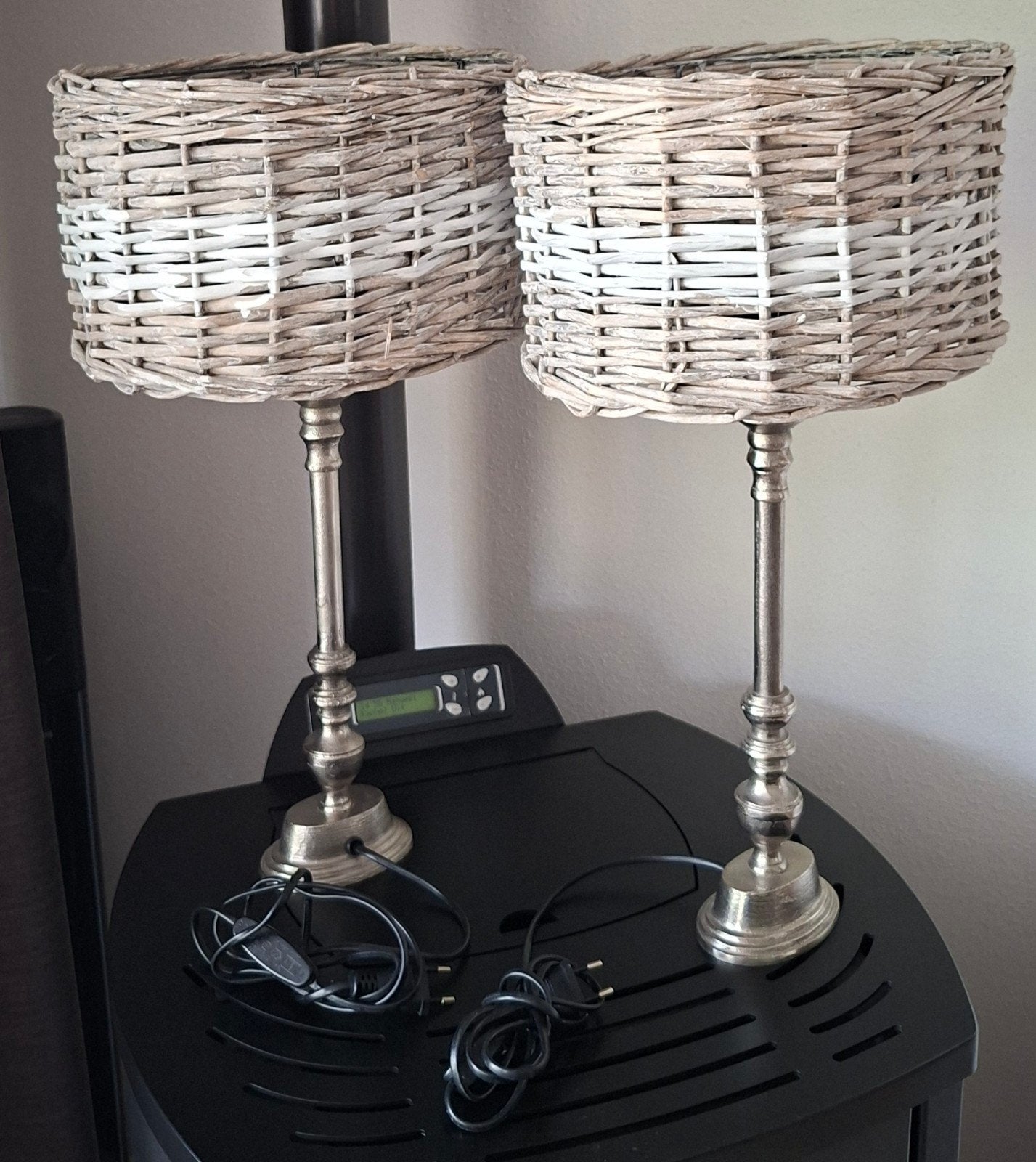 Set van 2 Clayre & Eef tafellampen met rieten kap, Huis en Inrichting, Lampen | Tafellampen, Ophalen, 50 tot 75 cm, Overige materialen
