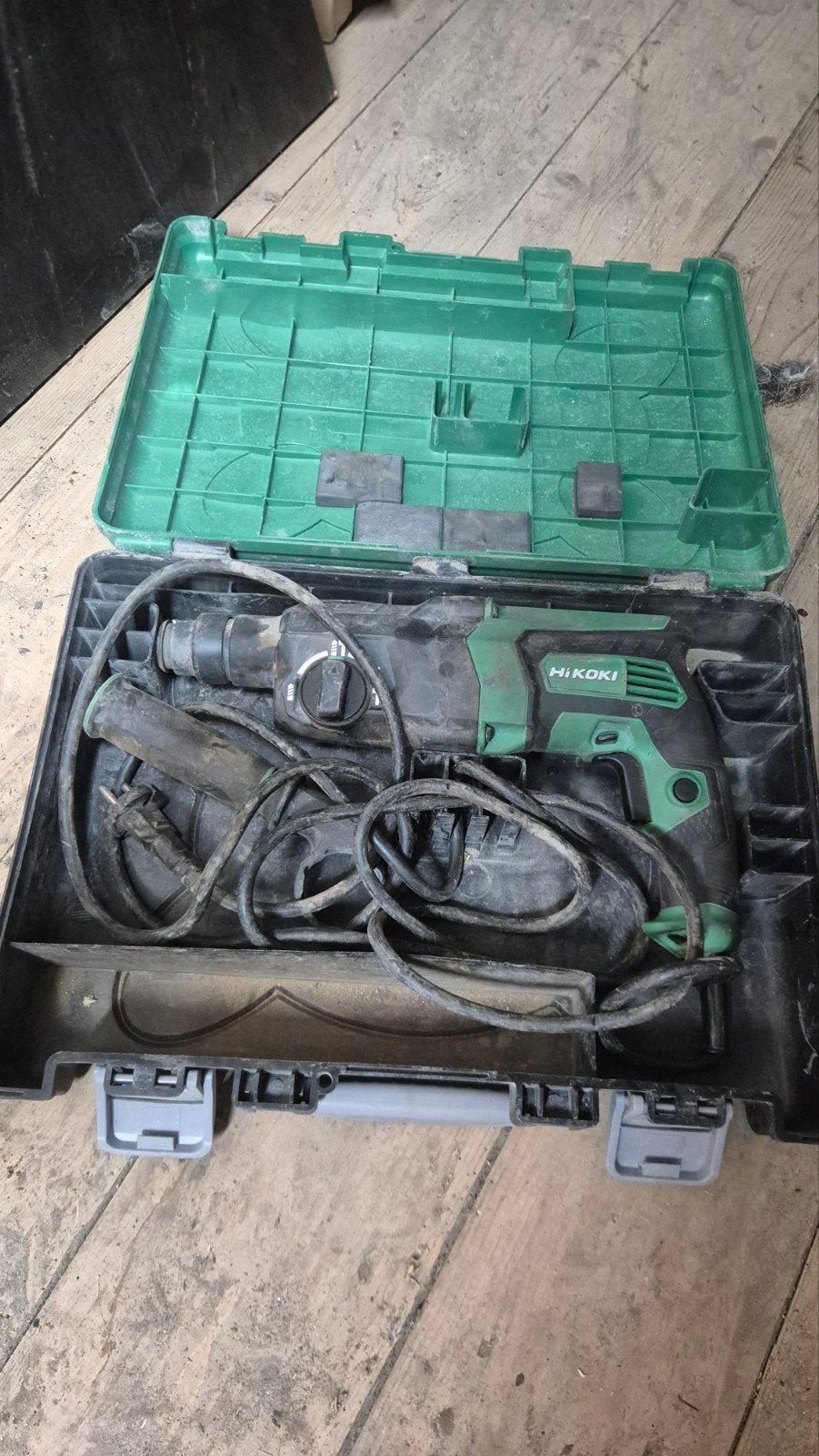 HiKOKI DH 26PC2 Boorhamer - Krachtig en Betrouwbaar, Ophalen, Boor- en/of Breekhamer, Klopboormechanisme, Gebruikt