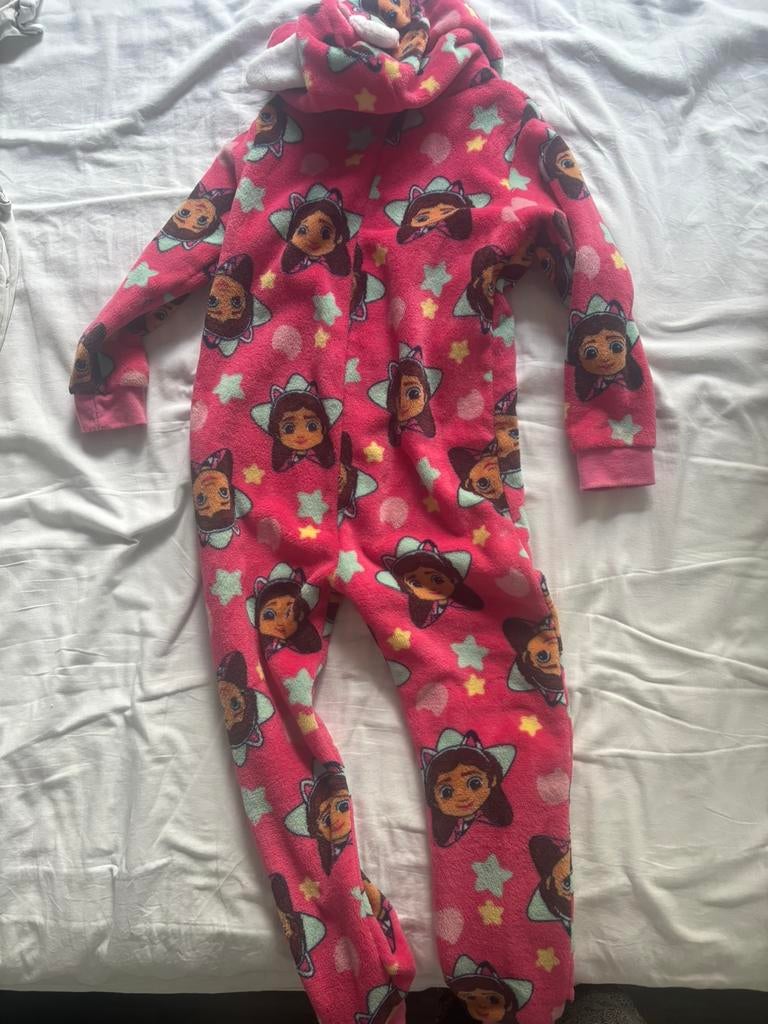 Onesie gabby maat 122/128, Kinderen en Baby's, Kinderkleding | Maat 122, Ophalen of Verzenden, Zo goed als nieuw, Meisje