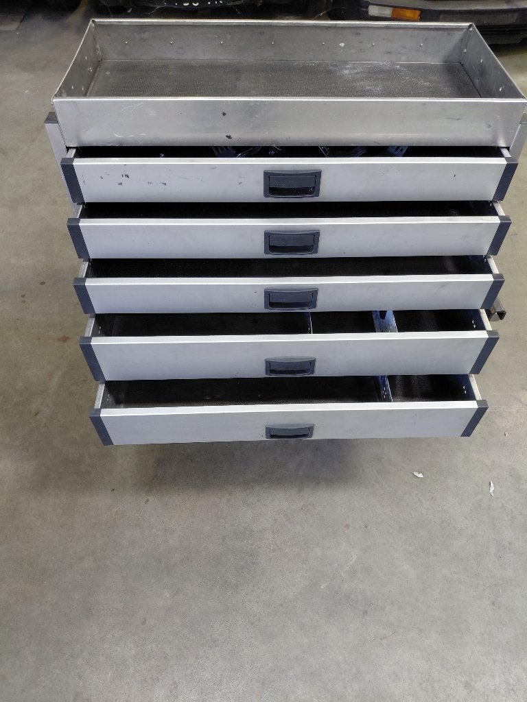ALUCA KAST(1203) L 130  B 42  H 110  € 649, Auto diversen, Ophalen, Zo goed als nieuw, Info@laaiin.nl, Laaiin