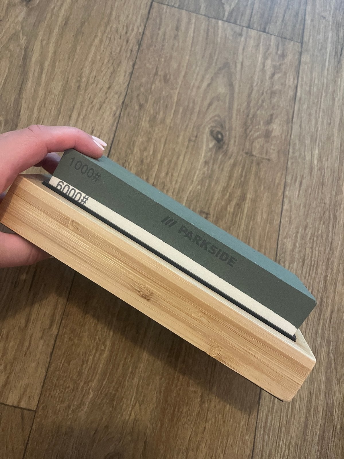 Parkside Slijpsteen 1000#/6000# met Bamboe Houder, Doe-het-zelf en Verbouw, Gereedschap | Handgereedschap, Ophalen of Verzenden