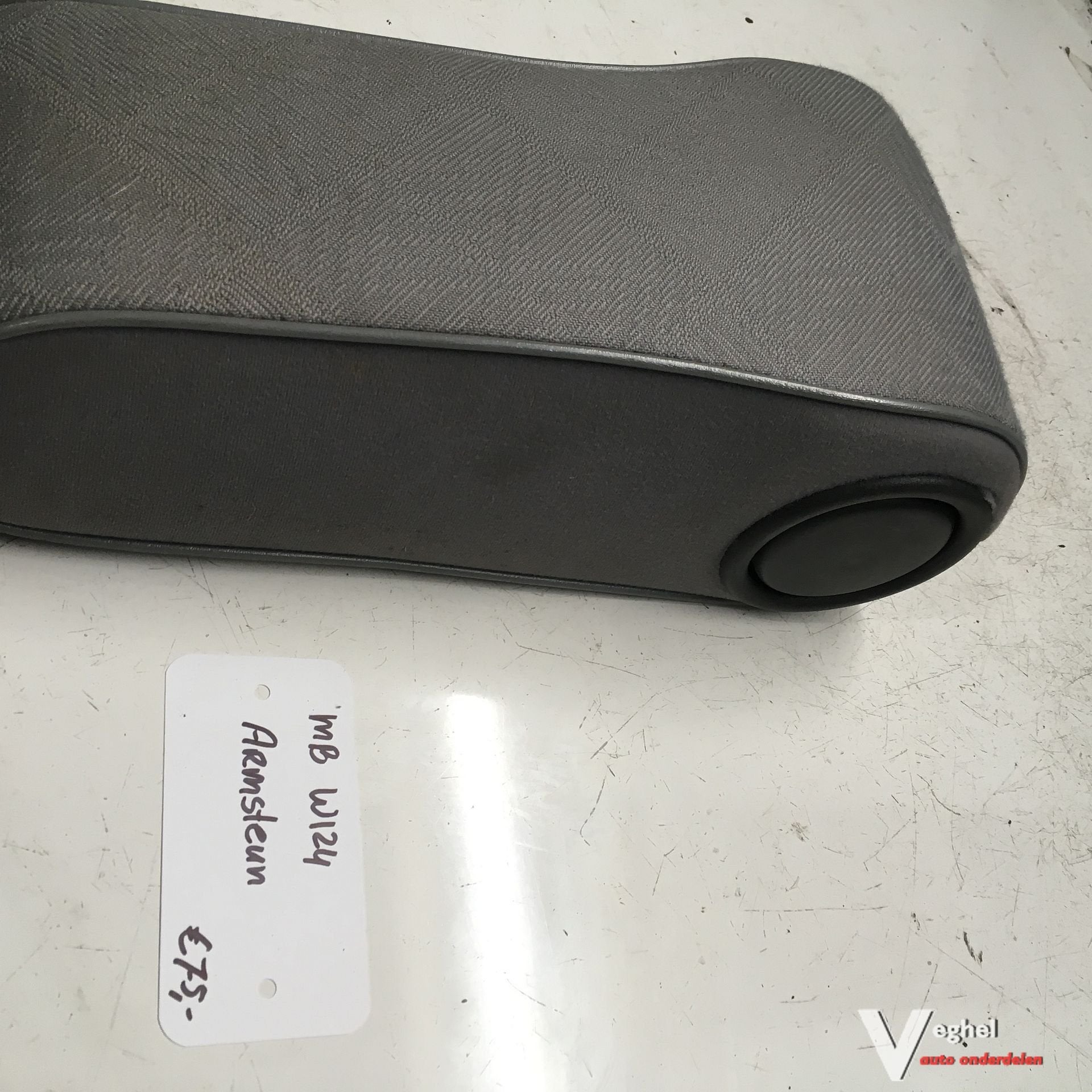 Mercedes W124 Armsteun Grijs, Auto-onderdelen, Interieur en Bekleding, Gebruikt, -, -, Ophalen of Verzenden
