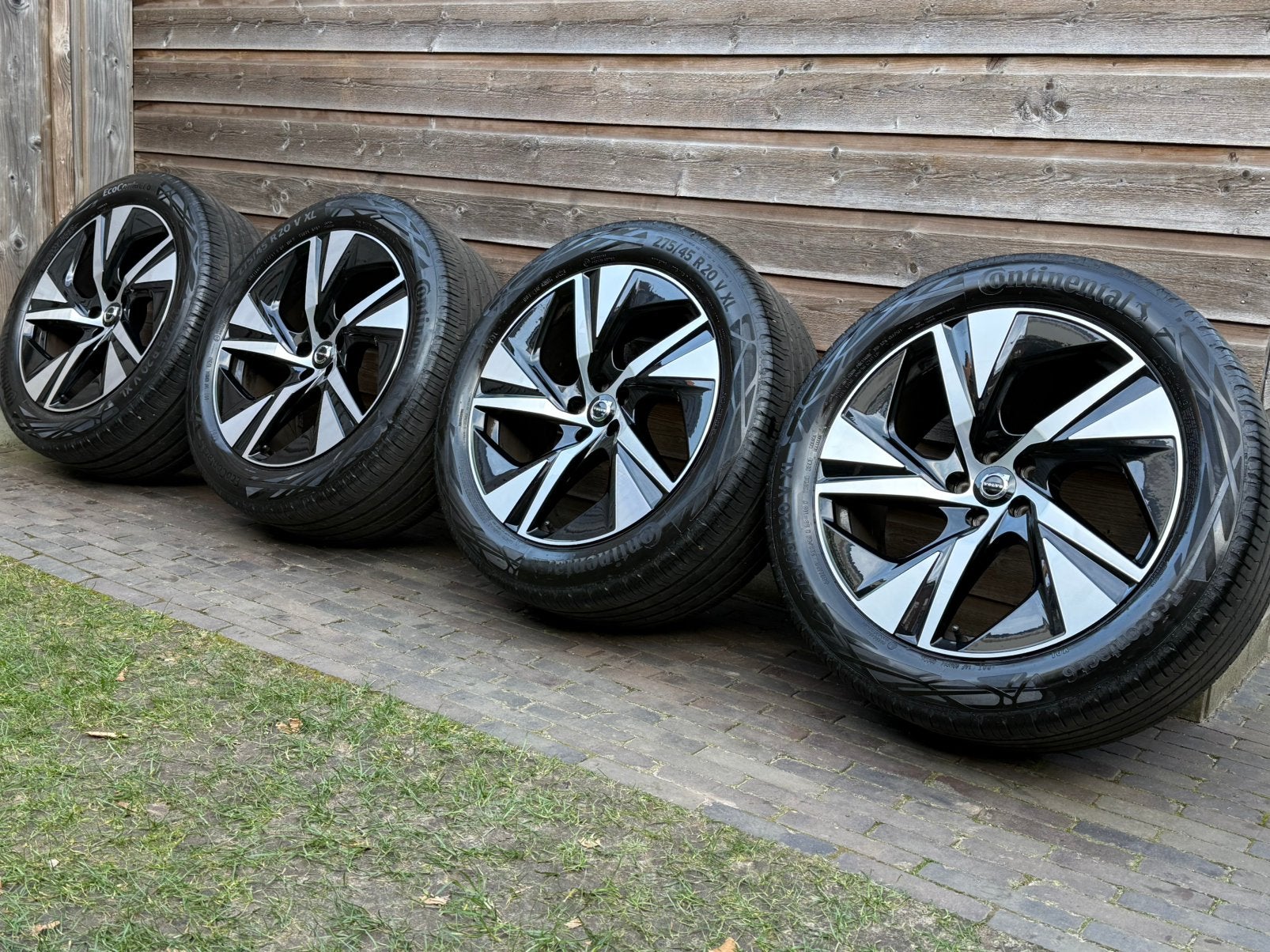 Orig ZGAN Volvo XC90 5-spaaks 20 inch velgen + zomerbanden, Auto-onderdelen, Banden en Velgen, Gebruikt, 275 mm, Banden en Velgen