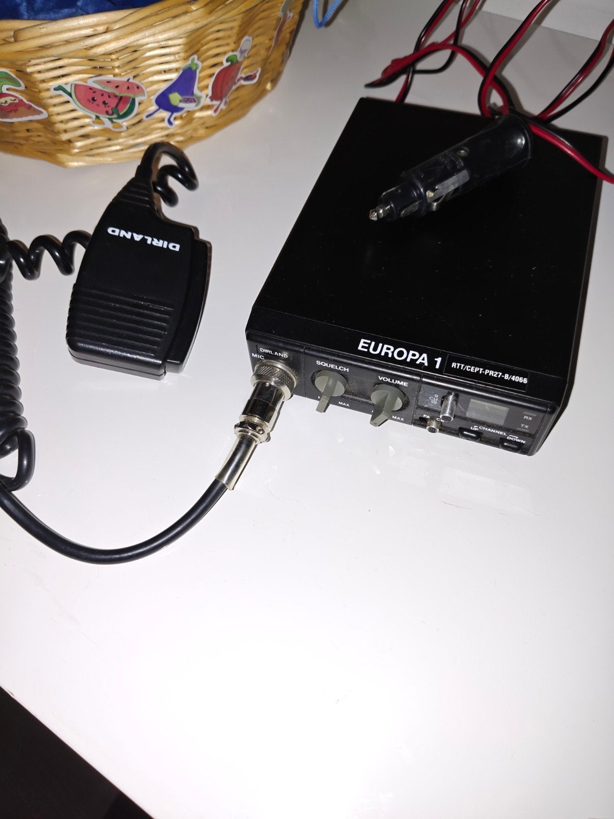 Europa 1 CB-radio met microfoon en 12V-aansluiting, Ophalen of Verzenden, Gebruikt, Zender en Ontvanger