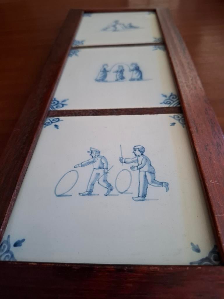 Delfts blauw tegeltableau met 3 tegels - kinderspelen, Antiek en Kunst, Ophalen