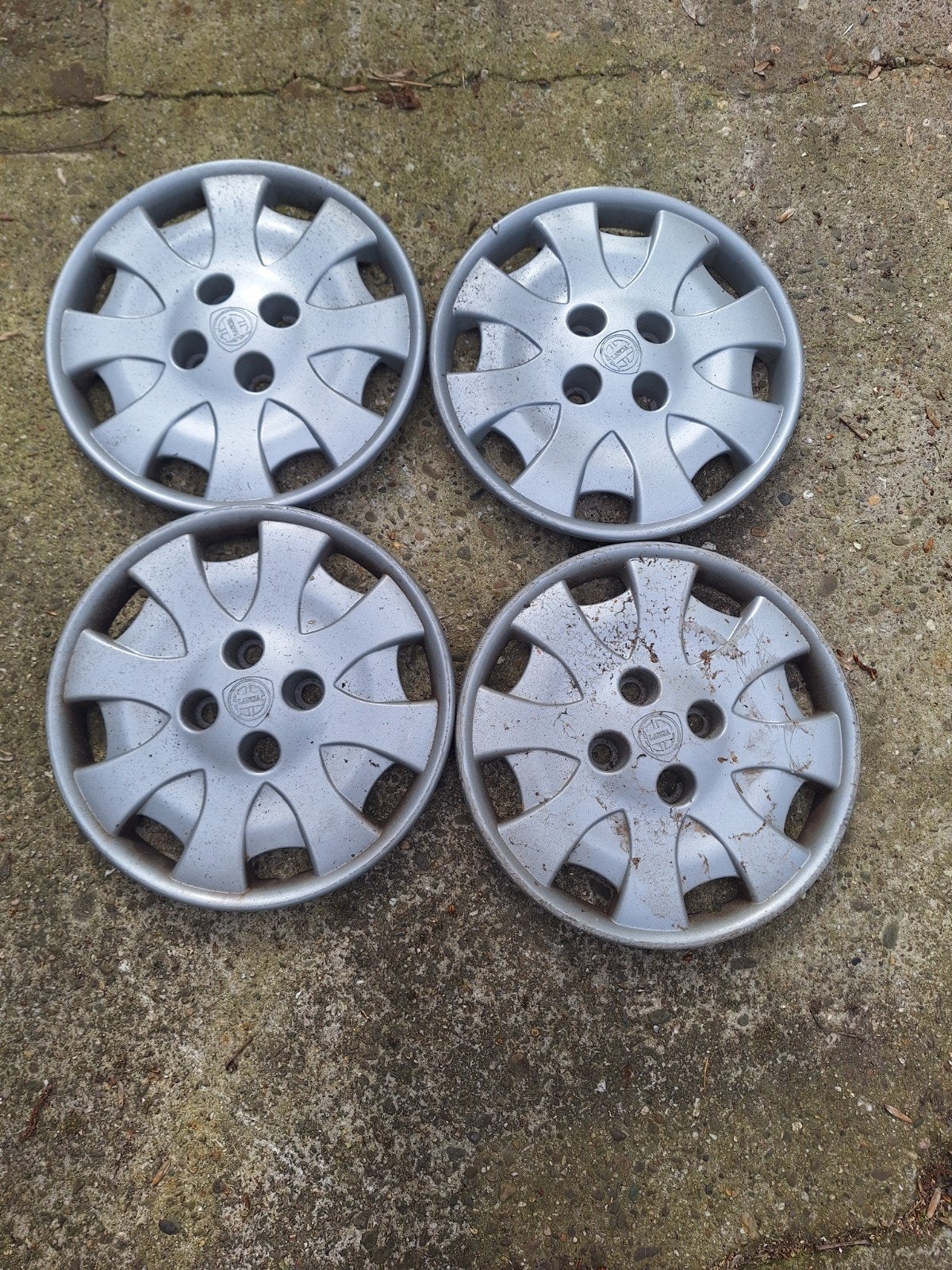 Set van 4 Lancia wieldoppen, Ophalen, Gebruikt