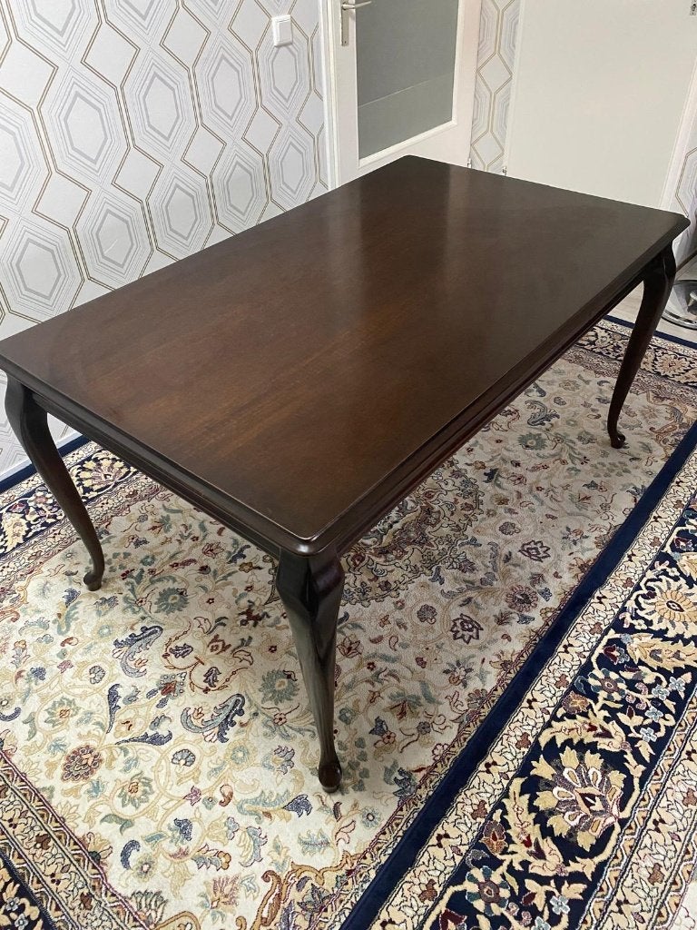 Noten houten eettafel met 4 stoelen, Ophalen, Gebruikt, 100 tot 150 cm, Klassiek