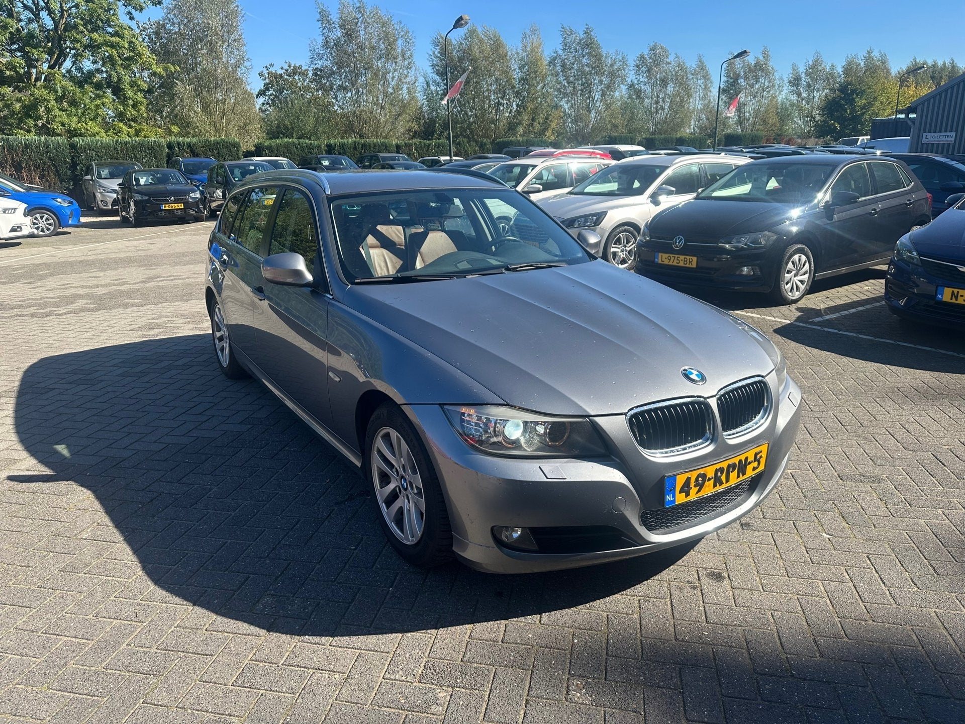 BMW 3-serie Touring 318i Luxury Line automaat , leer , navig, Automaat, 1435 kg, 3-Serie, 695 kg