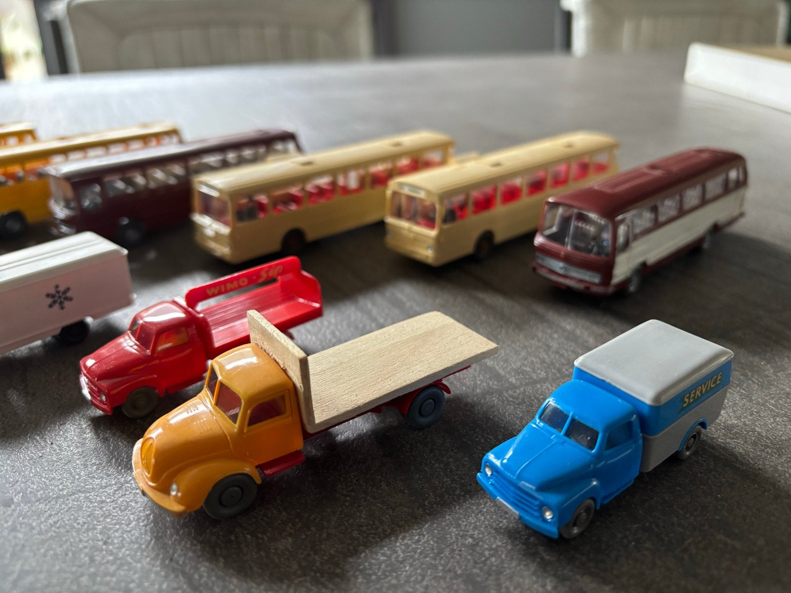 Verzameling modelauto's en bussen - Vintage speelgoed, Ophalen of Verzenden, Gebruikt, Overige typen