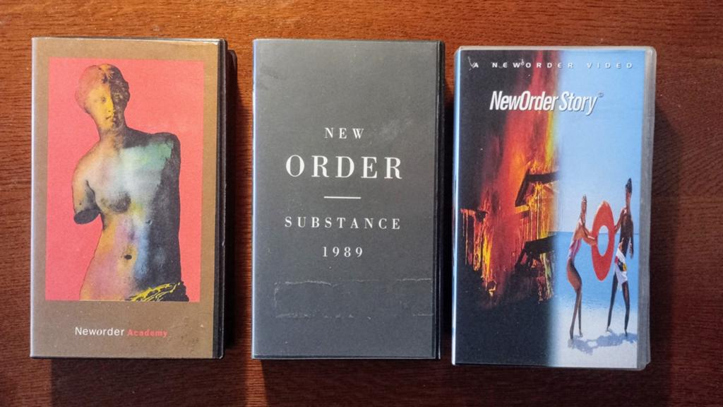 New Order - 3 video's (VHS), Verzenden, Gebruikt