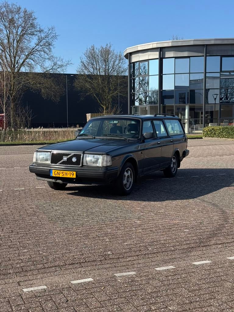 Volvo 240 2.3 GLE 1993, Auto's, Volvo, Trekhaak, 4 cilinders, Origineel Nederlands, Particulier