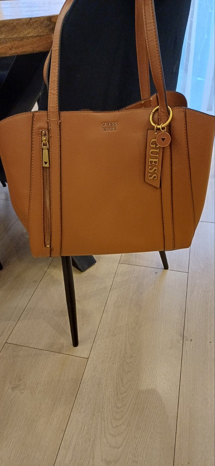 GUESS  Origineel dames tas kamel, 40 tot 60 cm, 30 cm of meer, Minder dan 35 cm, Ophalen of Verzenden