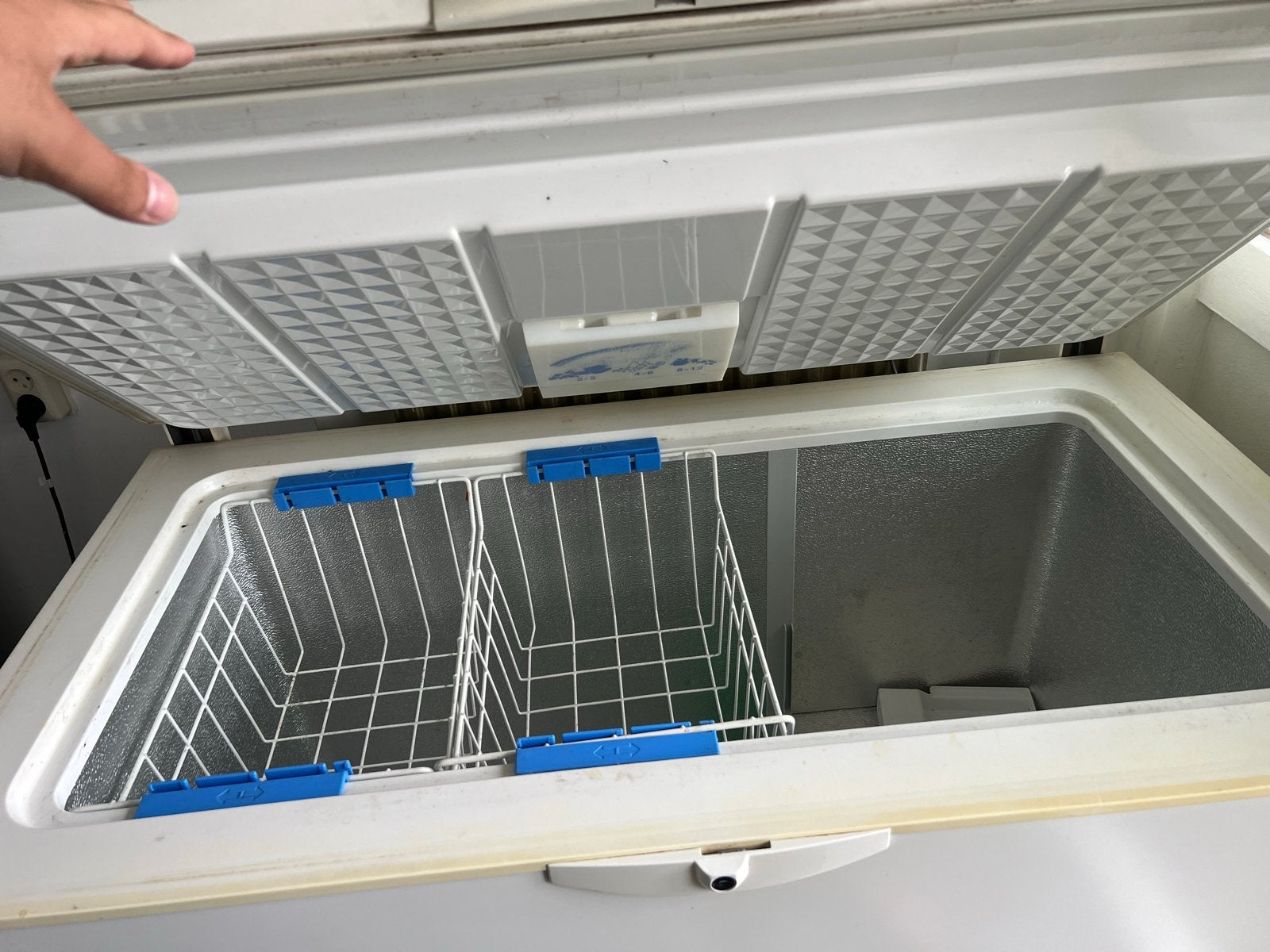 Goed werkende vrieskist met handige manden, Witgoed en Apparatuur, Vriezers en Diepvrieskisten, 90 cm of meer, Vrieskist, Gebruikt