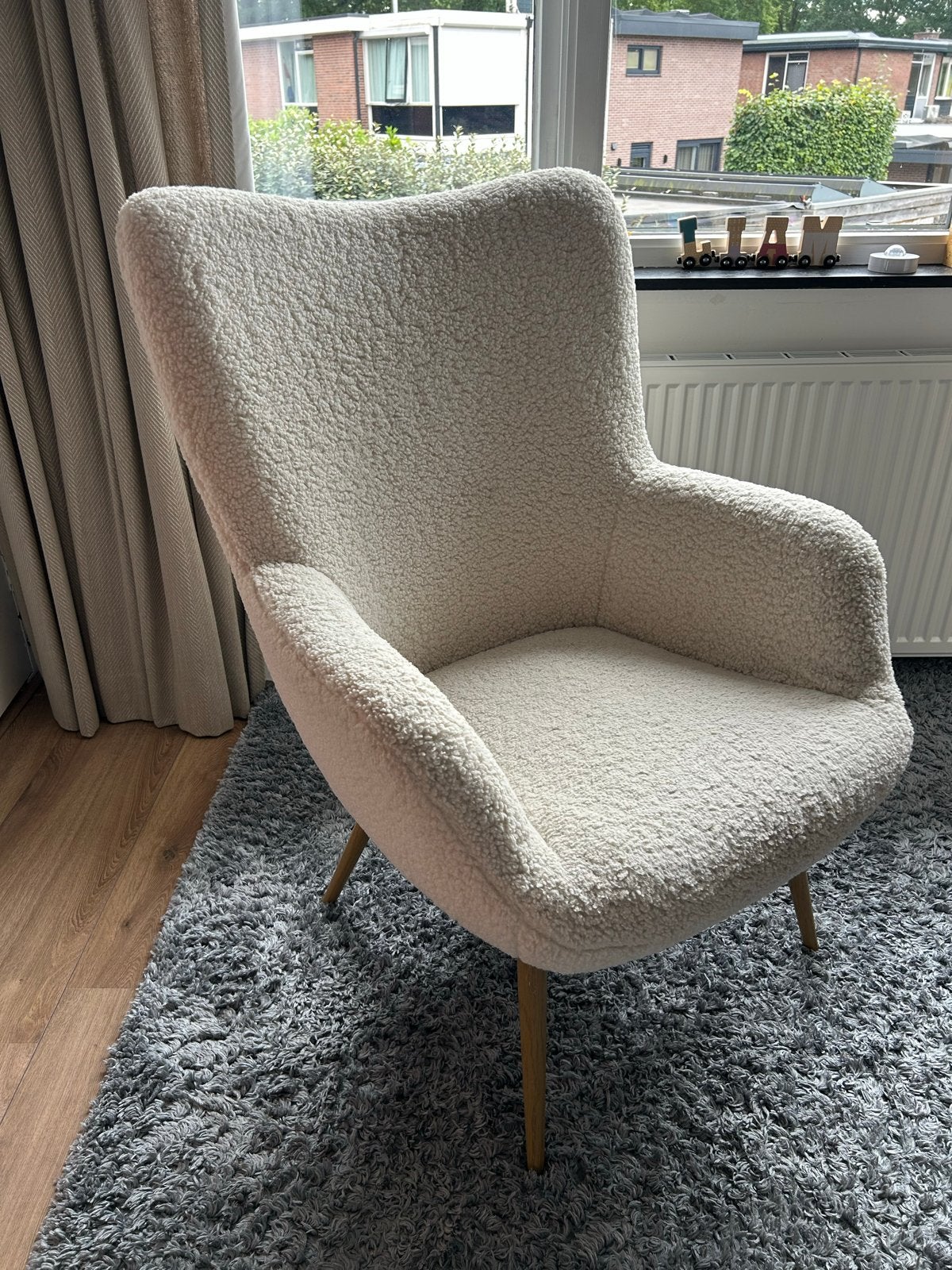 Jysk HUNDESTED Fauteuil off-white teddy, Huis en Inrichting, Fauteuils, Ophalen, 75 tot 100 cm, Zo goed als nieuw, Stof