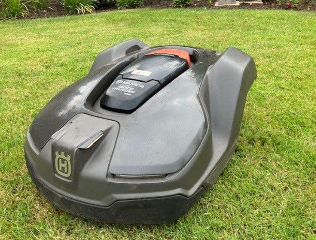 Husqvarna Automower 430X Robotmaaier 7698 uur bouwjaar 2021, Tuin en Terras, Grasmaaiers, Cirkelmaaier, Gebruikt, Minder dan 30 cm