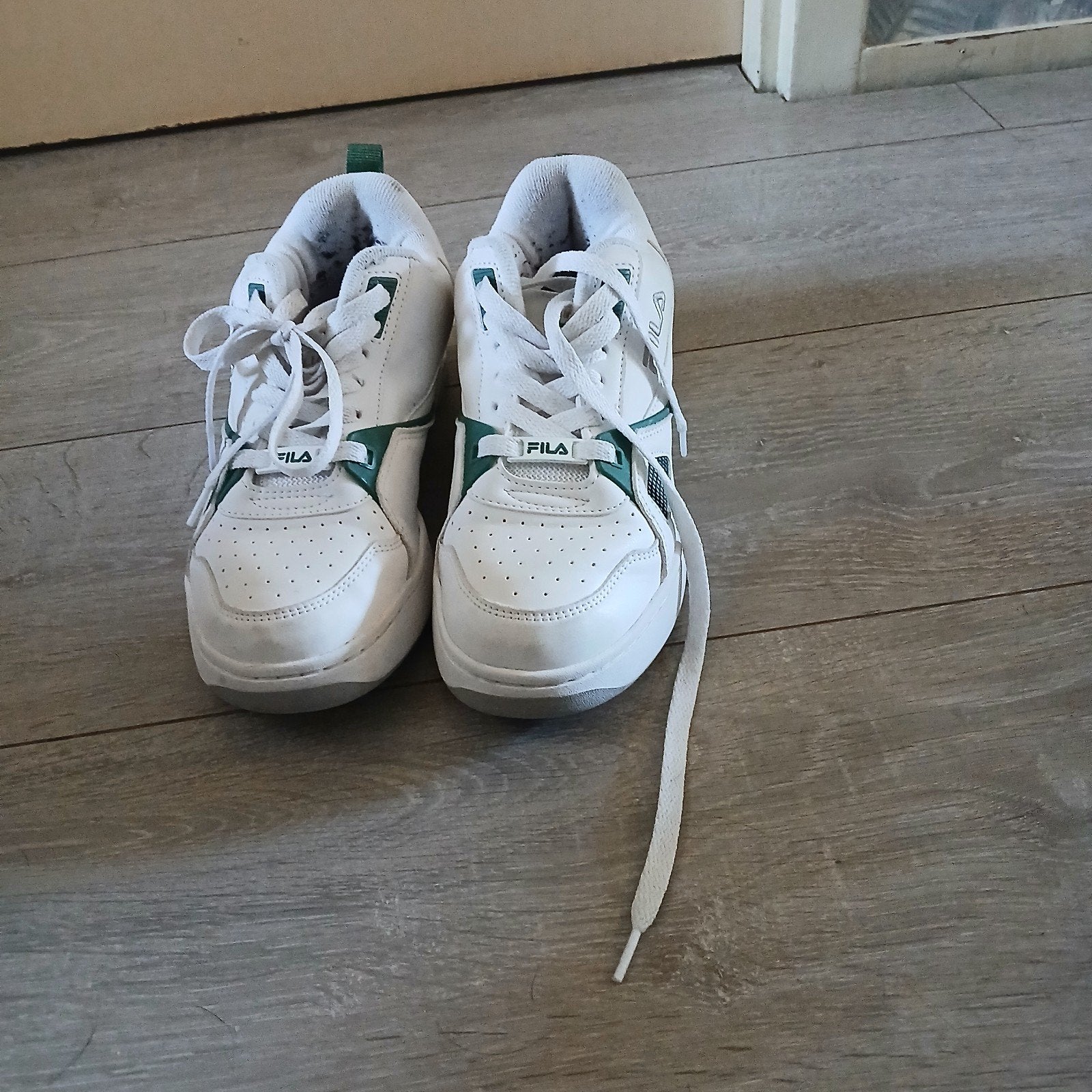 Fila sneakers wit/groen maat 39, Kleding | Dames, Schoenen, Wit, Ophalen of Verzenden, Sneakers of Gympen, Fila