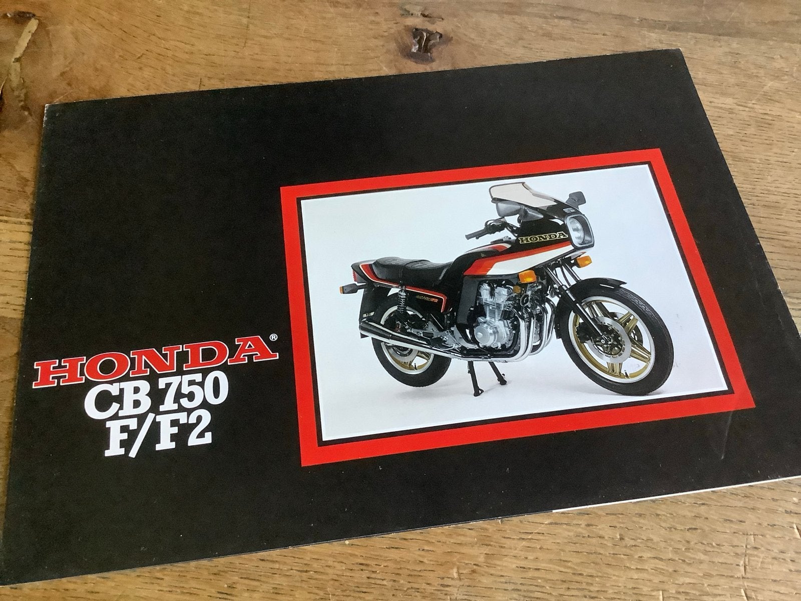 Honda CB 750 F/F2 Brochure - Origineel uit de jaren '80. (9), Verzenden, Honda