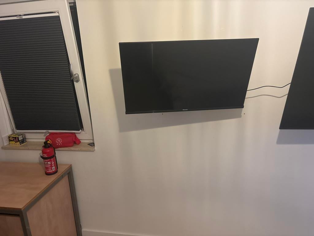 Hisense 32 inch TV met muurbeugel, Audio, Tv en Foto, Televisies, Ophalen, Zo goed als nieuw, 80 tot 100 cm, Overige merken