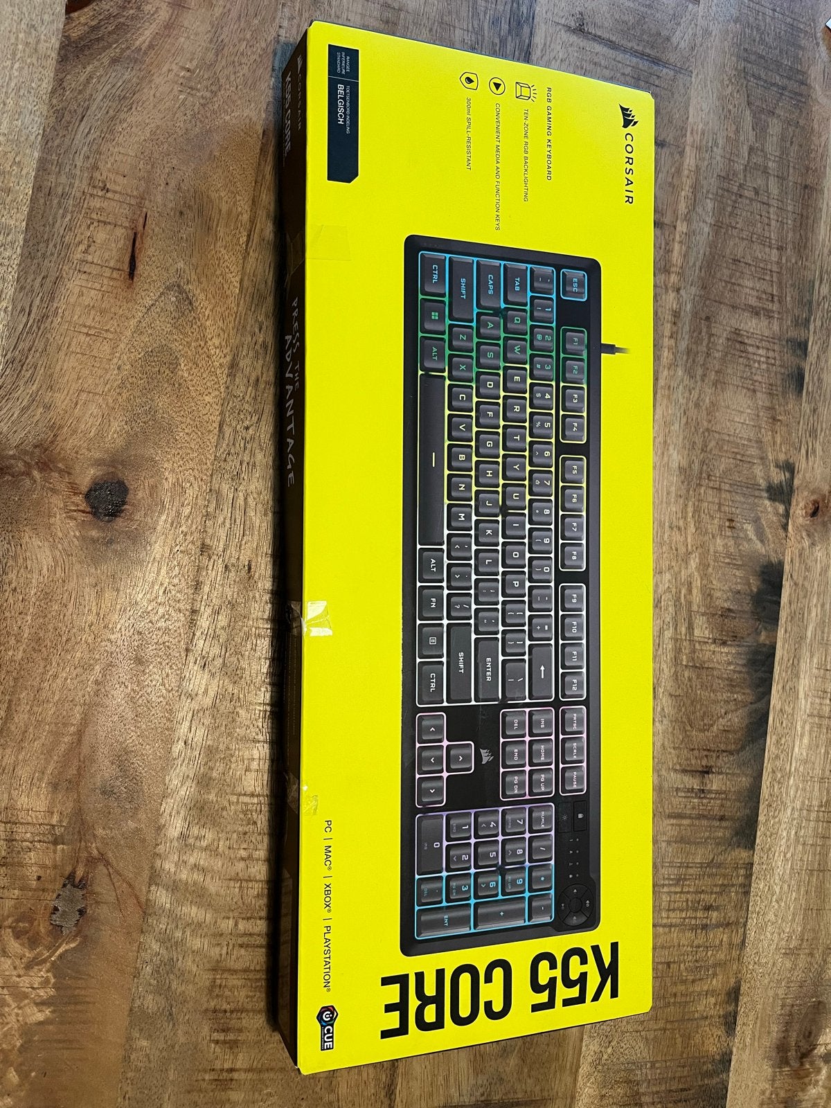 Corsair K55 Core RGB Gaming Toetsenbord - AZERTY, Computers en Software, Toetsenborden, Ophalen, Gaming toetsenbord, Azerty, Zo goed als nieuw