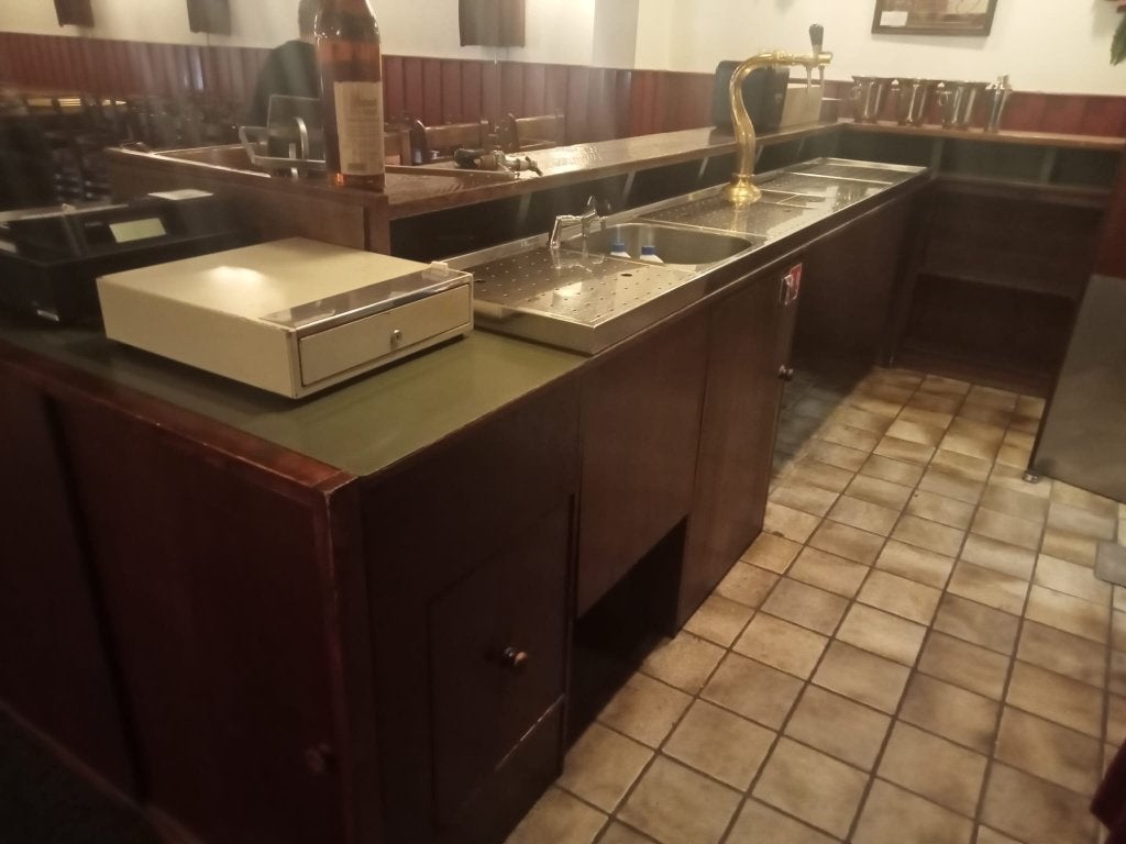 Bar te koop, Ophalen, Gebruikt