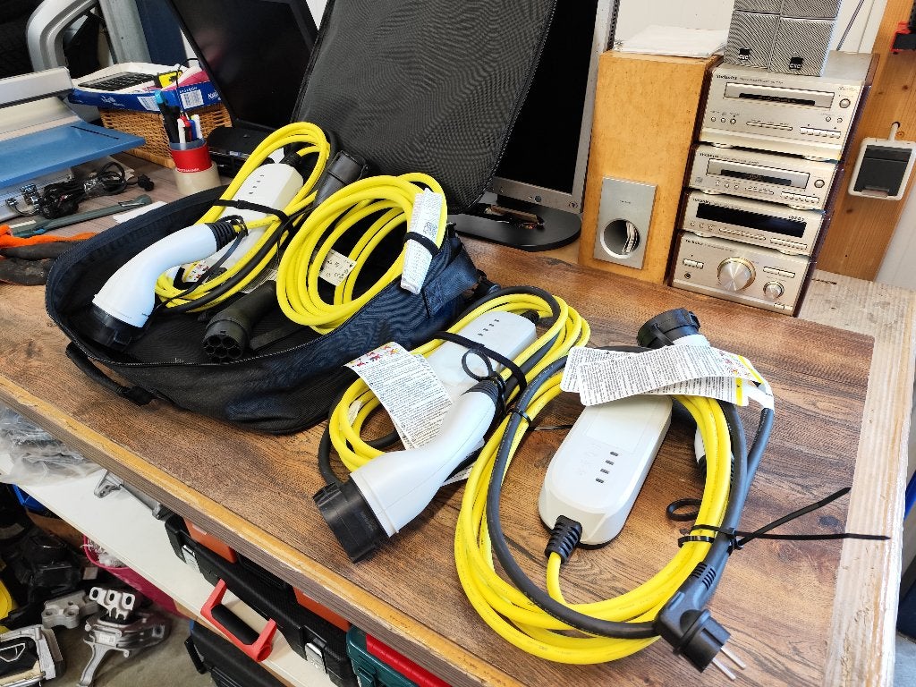 Originele Volkswagen Mobiele thuislader opladen  stopcontac, Ophalen of Verzenden, Nieuw, MG