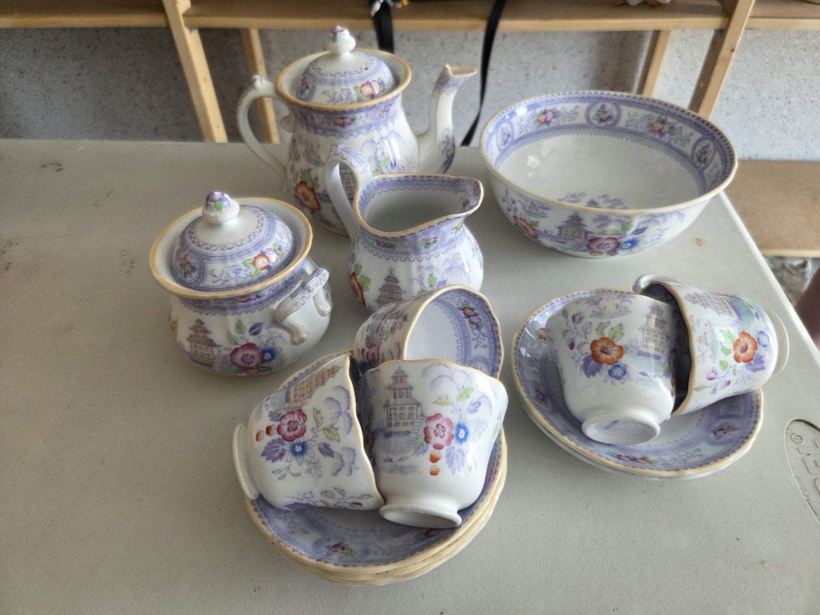 Vintage theeservies met bloemenpatroon en pagodes, Ophalen of Verzenden