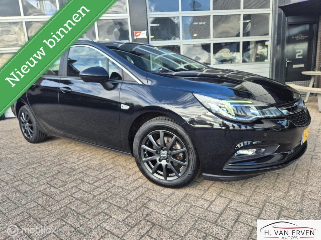 Opel Astra Sports Tourer 1.4 NAVI XENON LED PDC CAMERA NAP, Auto's, Opel, Voorwielaandrijving, 4 cilinders, 150 pk, Zwart