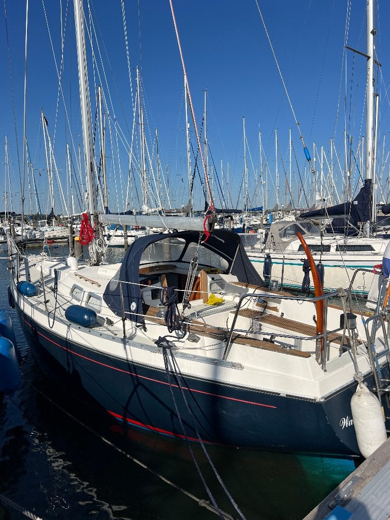 Victoire 933 te koop, 9 m, Gebruikt, Binnenboordmotor, 18 pk