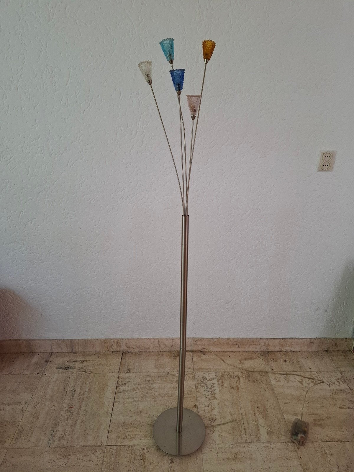 Vloerlamp met 6 gekleurde glazen kappen, 155 cm hoog, Huis en Inrichting, Lampen | Vloerlampen, Gebruikt, Ophalen of Verzenden