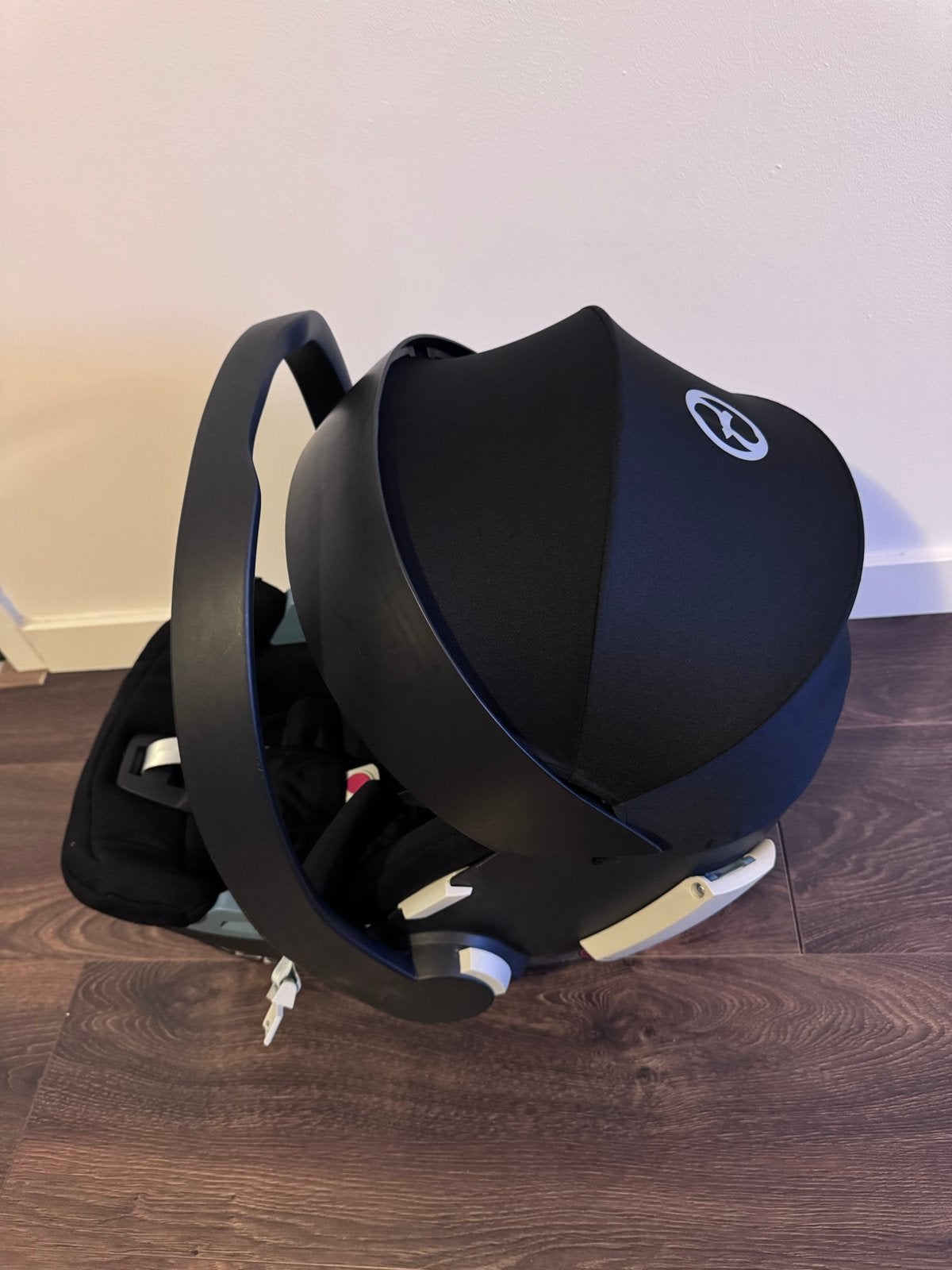 Cybex Aton 5 autostoel met Isofix base, Autogordel of Isofix, Zijbescherming, Zo goed als nieuw, 0 t/m 13 kg